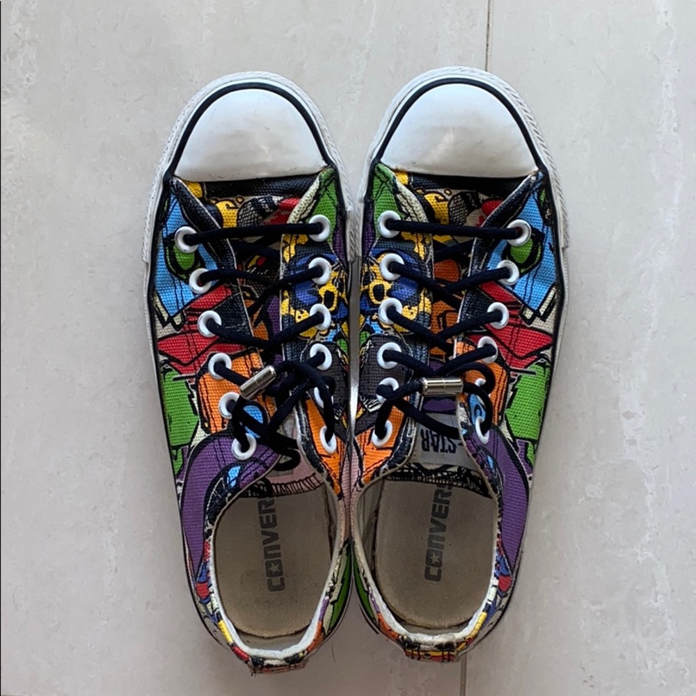 Converse Sneakers Men’s 5 Women’s 7 Graphics